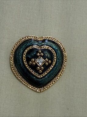 Vintage Heart-Shaped Gold Tone Green Enamel Brooch